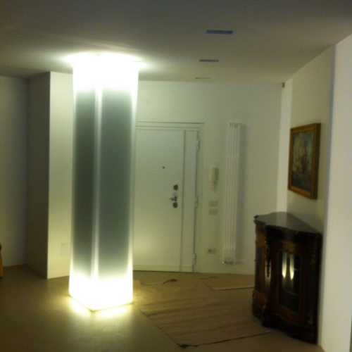 Curved glass for column cover made in Italy